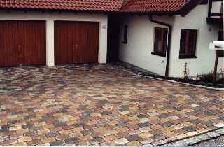 Garagenzufahrt
